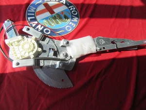 Alfa Romeo Spider Gtv 916 ab 2000 Fensterheber links automatisch absenkbar NEU - Picture 1 of 1