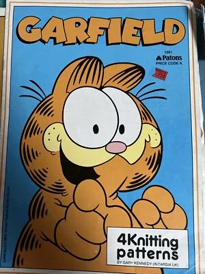 GARFIELD Knitting Pattern Booklet 1061 Patons - By Gary Kennedy Year 1978 - Image 1 of 4
