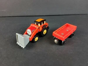 Thomas & seine Freunde Holzeisenbahn Wagenheber #11 Frontlader 2004 Magnetzug Ladung - Bild 1 von 7