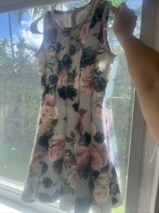 STUNNING DESIGNER kids MONNALISA CHIC Girls DRESS  Beautiful Size 10 Unique - Picture 1 of 3