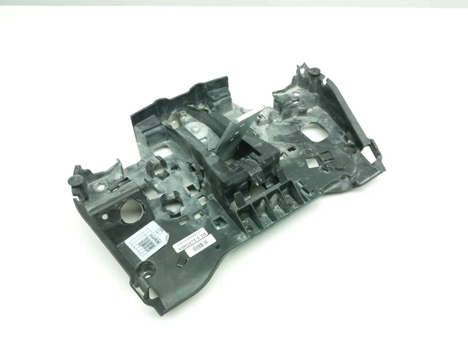 Soporte de montaje de almacenamiento trasero 16 Can Am Spyder F3-T Roadster SE6 Foto 1 de 4