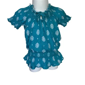 Girls XS Children’s Place Blue Short Sleeve White Medallion Smocked Blouse twins - Picture 1 of 3