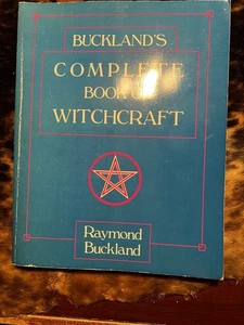 Buckland's Complete Book of WItchcraft by Raymond Buckland 1997 - Picture 1 of 4