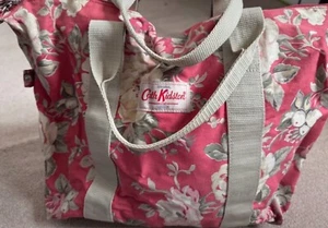 Cath Kidston Red Flowers Foldaway Overnight Bag - Bild 1 von 1