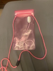 pink water resistant phone pouch - Photo 1 sur 1