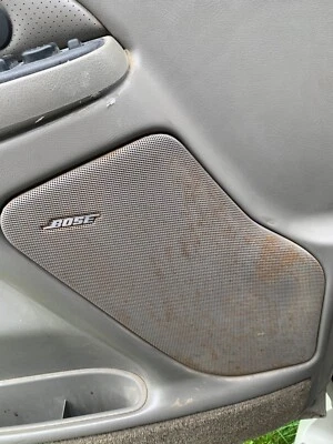 Cadillac Escalade 2002-06 puerta conductor y puerta pasajero altavoz parrilla Foto 1 de 2