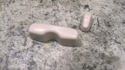 Subaru Outback 2007 botón de interruptor de asiento eléctrico del conductor delantero OEM color masilla Foto 1 de 2