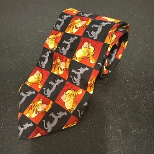 Tigger Winnie the Pooh Tie Disney Store 100% Silk Made In Italy - Picture 1 of 5