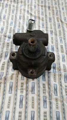 Bomba de dirección asistida 6,4 para Ford F250 F350 F450 F550 Foto 1 de 4