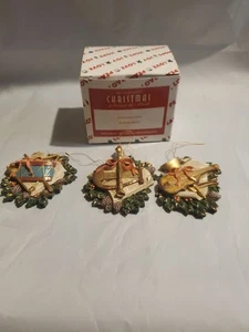 House of Lloyd Christmas Around the World Melodic Scores Ornaments. - Picture 1 of 8