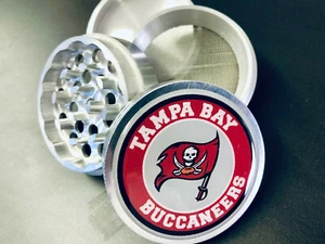 Trituradora trituradora de hierbas de especias de cocina de metal 4 piezas Tampa Bay Buccaneers - Imagen 1 de 6