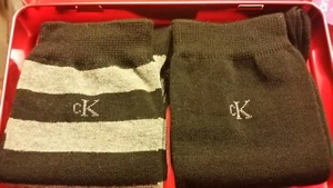 NEW Calvin Klein Women's Socks 2 Pair Black & Gray One Size Tin Gift Box  - Picture 1 of 2