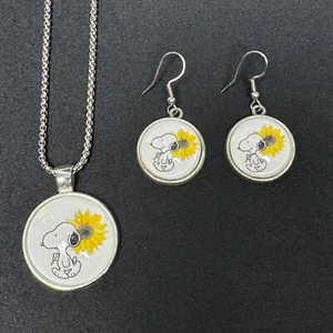 Snoopy & Sunflower Peanuts Cartoon Necklace & Earring Set Silver Tone Jewelry - Picture 1 of 4