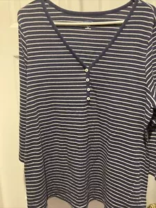 Ladies Old Navy Top Size XXL - Picture 1 of 3