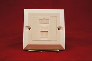 5 x Cat5e RJ45 Network Faceplate Face Plate LAN Patch Single Socket Module - Picture 1 of 5