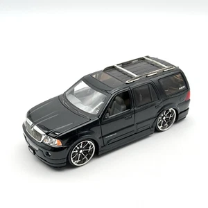 Jada Toy Dub City Kustoms 2003 Lincoln Navigator 1:24 Scale Model Black Loose - Picture 1 of 11