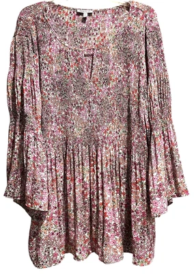 Top Floral e Hiedra Talla 2X Rosa Floral Boho Festival Cerradura Acordeón Plisado Túnica Foto 1 de 4