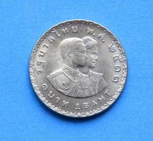Thailand 1970 King Rama 9 & Queen Sirikit 1 Baht World Coin 6th Asian Games Thai - Picture 1 of 2