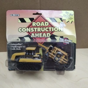 Ertl Road Construction Ahead Caterpillar CAT Challenger 65 w/Disk #2825 NIB - Picture 1 of 8