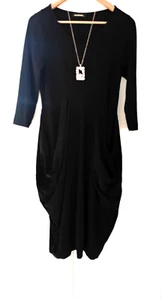 Israel Designer ALEMBIKA 1/2 Arm Taschen Schlitz einfarbig langes schwarzes Kleid Gr. L - Bild 1 von 1