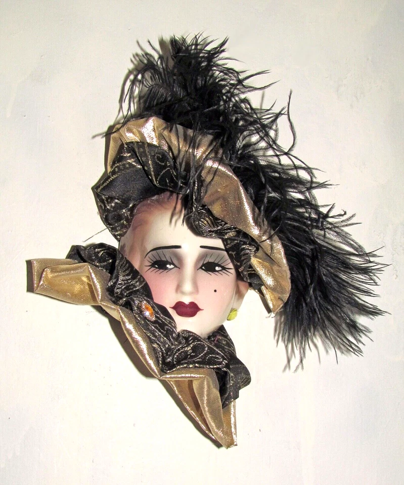 Unique Creations Small Lady Face Mask Wall Hanging Decor - NEW IN BOX - Image 1 of 1