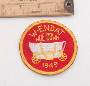 Parche de tela W-Endat Hoe Down 1949 (WD2) BSA Boyscouts? Vagón cubierto - Imagen 1 de 3