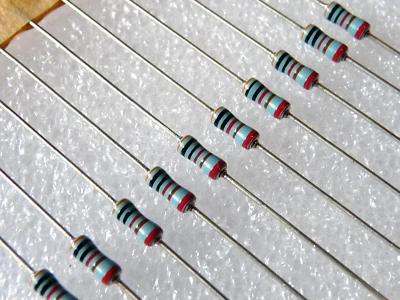 10 résistances couche métal 30K 0,6W 1% 50ppm Vishay Roederstein MK2