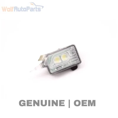 AUDI S5 2017-2024 - Luz puerta interior derecha 8W0947134 Foto 1 de 4