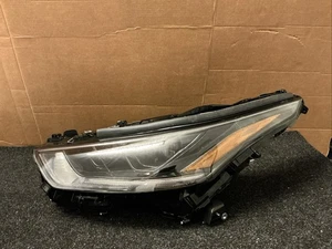 Faro LED izquierdo TYC CAPA para modelos Toyota Highlander L/LE/XLE 2022-2023 - Imagen 1 de 6