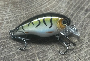 Maria Japan - Shallow Diving Crankbait - MC-1 SS38F - Picture 1 of 5