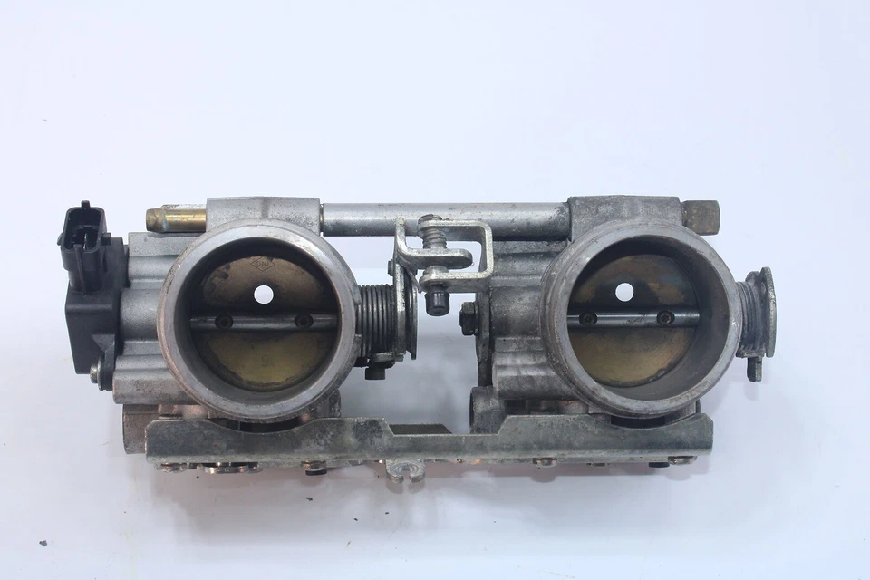 Ski-doo Summit X 800r ETEC 2011 154 pulgadas carrocería del acelerador 420889202 Foto 1 de 4