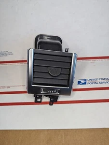 2006 LAND ROVER RANGE ROVER SPORT LEFT DRIVER SIDE CENTER DASH VENT - Picture 1 of 7