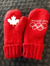New Vancouver Winter Olympics 2010 Mittens Size S/M Team Canada Red Gloves