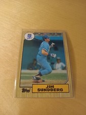 1987 Topps #190 JIM SUNDBERG Kansas City Royals Baseball Card, Catcher, IF. (NM)