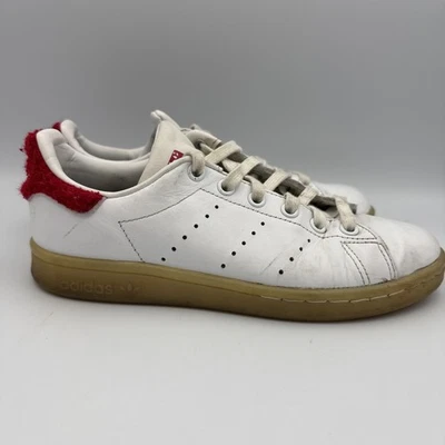 Stan Smith Adidas Womens White Sneakers Tennis Shoes Red Fuzzy Size 7 - Image 1 of 4