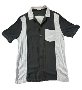 Camisa con botones Surfers Paradise para hombre mediana negra surf playa punto de bolsillo - Imagen 1 de 6