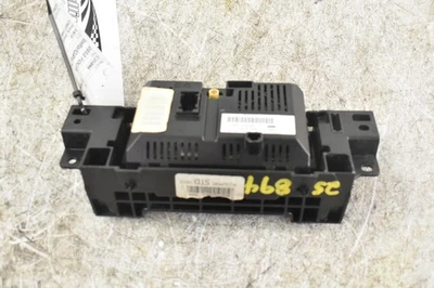 Pantalla de infoentretenimiento usada se adapta a: Ford Focus 2012 pantalla delantera de 4,2`` con sincronización Foto 1 de 4