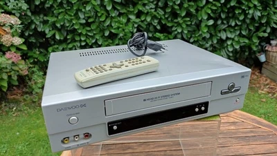 DAEWOO SV-831S + FB /VHS Videorecorder - 6HEAD - HiFi-STEREO - HIGH SPEED REWIND - Bild 1 von 2