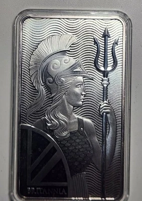 Royal Mint Britannia 10oz .999 Fine Silver Bar in capsule - Image 1 of 2