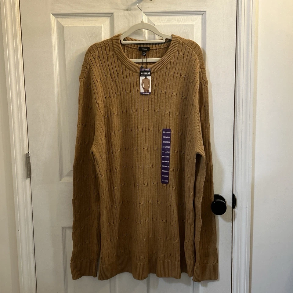 Express Men's Cable Knit Sweater Size Medium Pecan brown