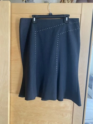 Falda Carbón Nueva Con Piedras Foto 1 de 4