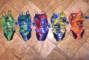 Speedo One-Piece Costume da Bagno Donna Powerflex Eco Splatter Chatter Flyback Nuovo con etichette $74 - Foto 1 di 12