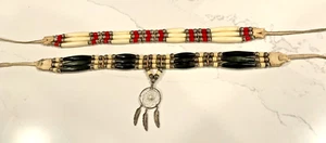 Juego de dos collares gargantilla nativos tribales negros rojos con cuentas de cuero 25 pulgadas - Imagen 1 de 13