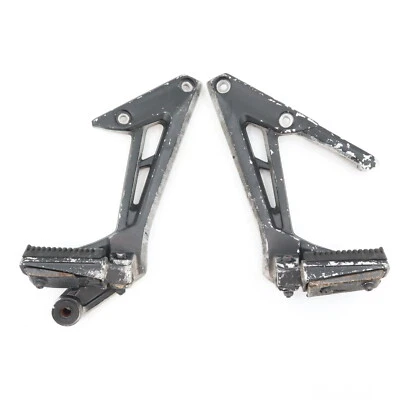 01 02 03 04 05 2001 2005 Yamaha Fz1 Juego de estriberas traseras para pasajero par OEM C54 Foto 1 de 4