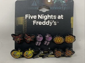 JUEGO DE 6 PENDIENTES PERFORADOS PIXELADOS BIOWORLD FIVE NIGHTS AT FREDDY'S FNAF - Imagen 1 de 4