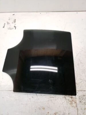 2015 2016 2017 2018 2019 2020, Chevrolet Suburban1500, тонированное заднее стекло двери под правую руку - Изображение 1 из 3