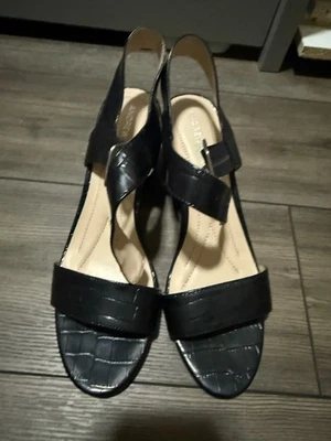 NEW Andrew Geller Women's Black Heels, Open Toe, Buckle Closure Sz 10M - Image 1 of 4