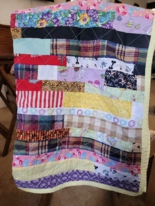 Handarbeit Quilt Patchwork Wende Überwurf Schoß Decke 34" mal 33" - Bild 1 von 2