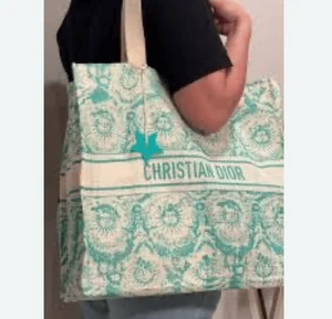 Christian Dior Dioriviera Linen Beach Tote Bag Purse Turquoise w/ Wooden Star Di - Picture 1 of 8