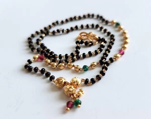 Collar Mandalsutra Indio Vintage Tono Dorado Verde Rojo Negro - Imagen 1 de 5